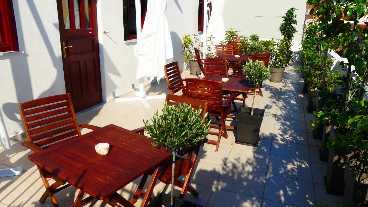 Theasis Athens Bed & Breakfast Екстериор снимка