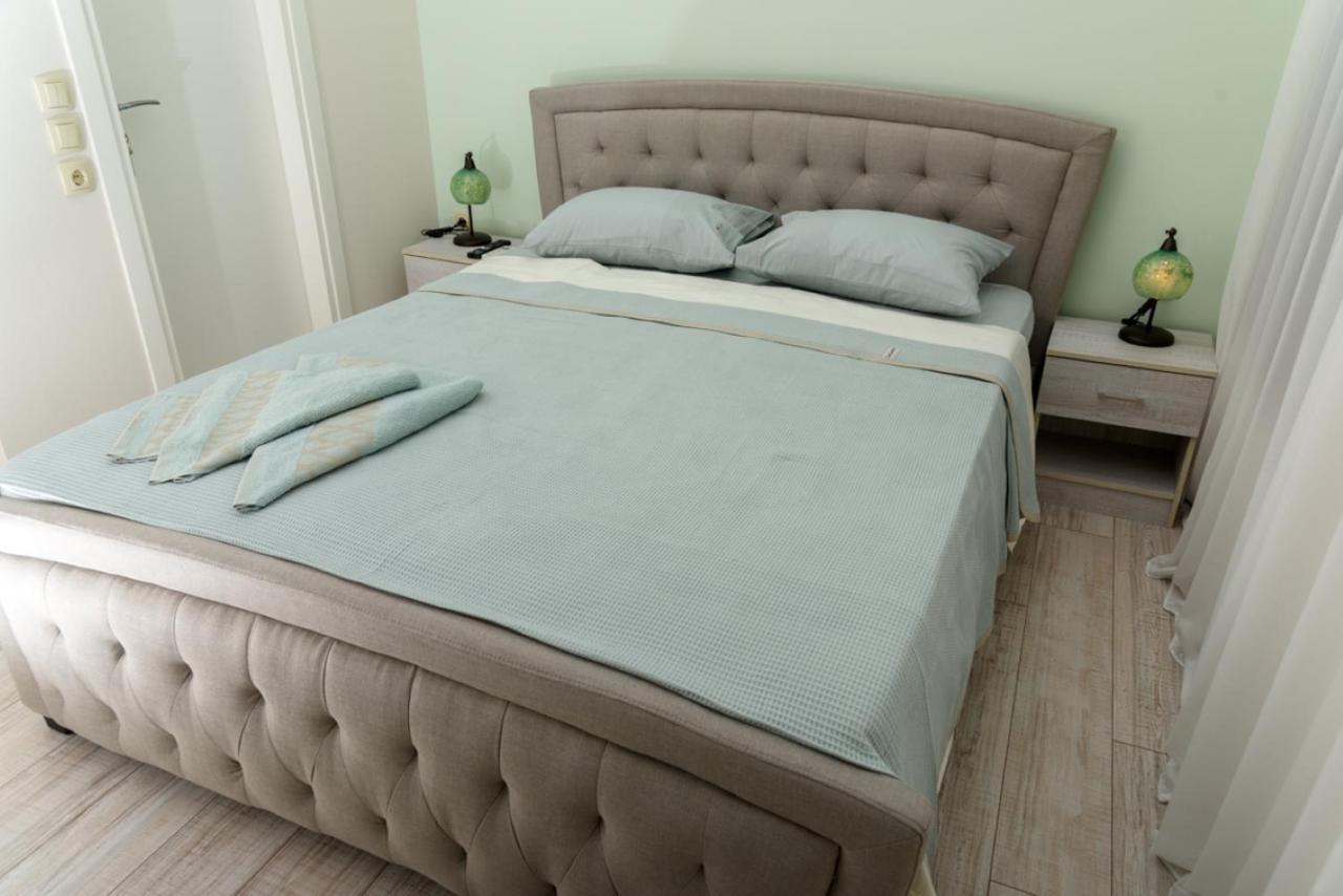 Theasis Athens Bed & Breakfast Екстериор снимка