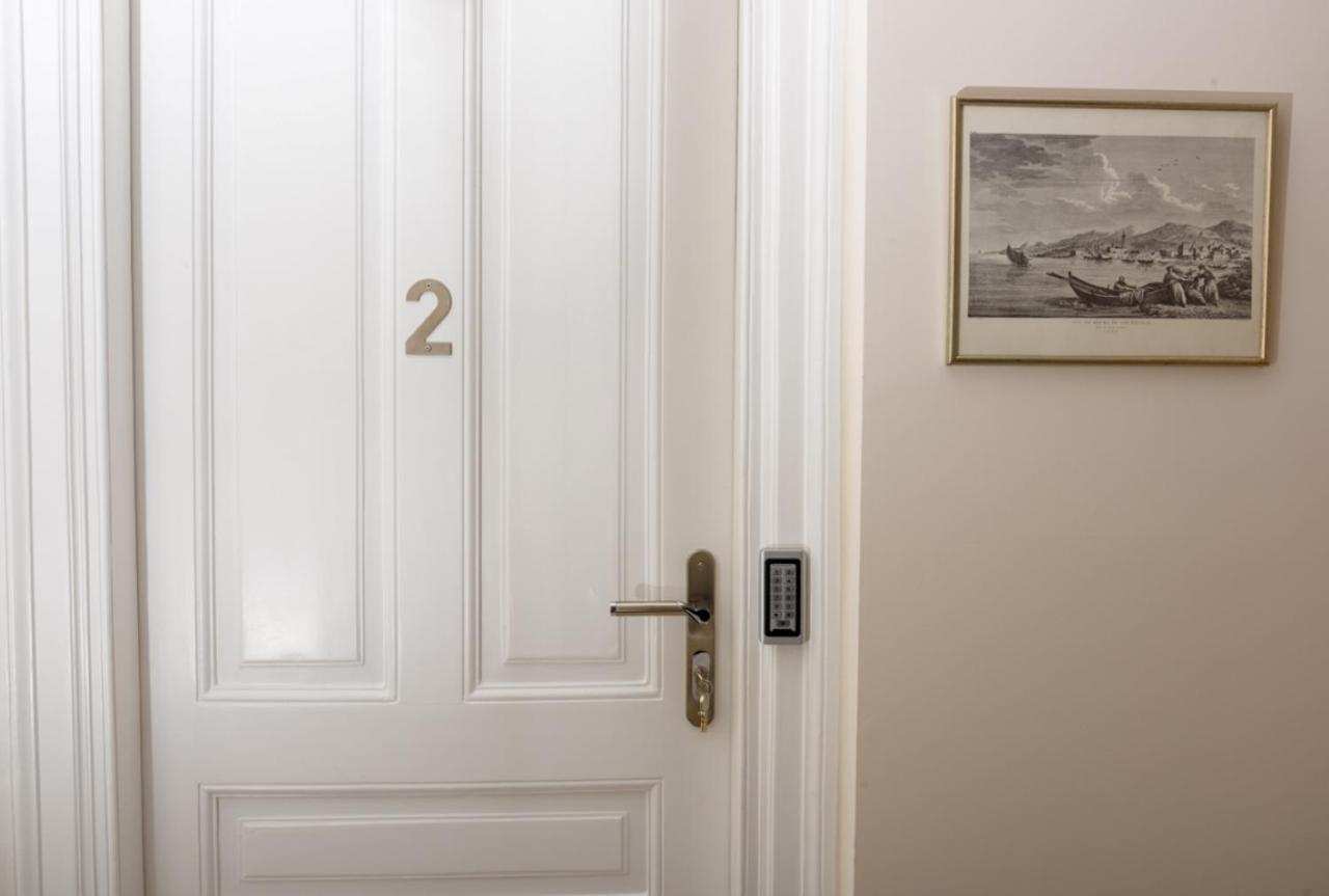 Theasis Athens Bed & Breakfast Екстериор снимка