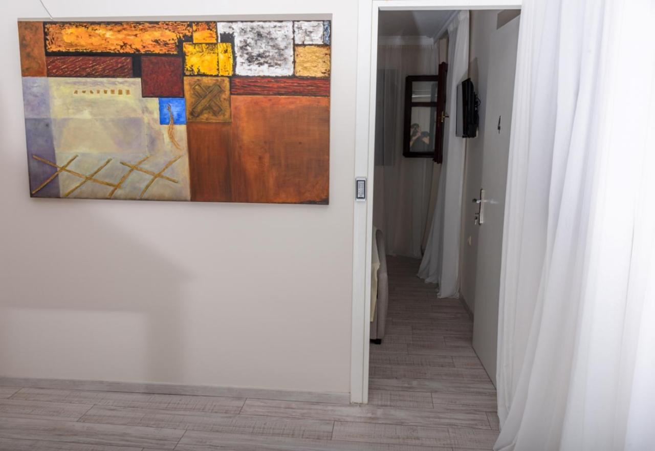 Theasis Athens Bed & Breakfast Екстериор снимка