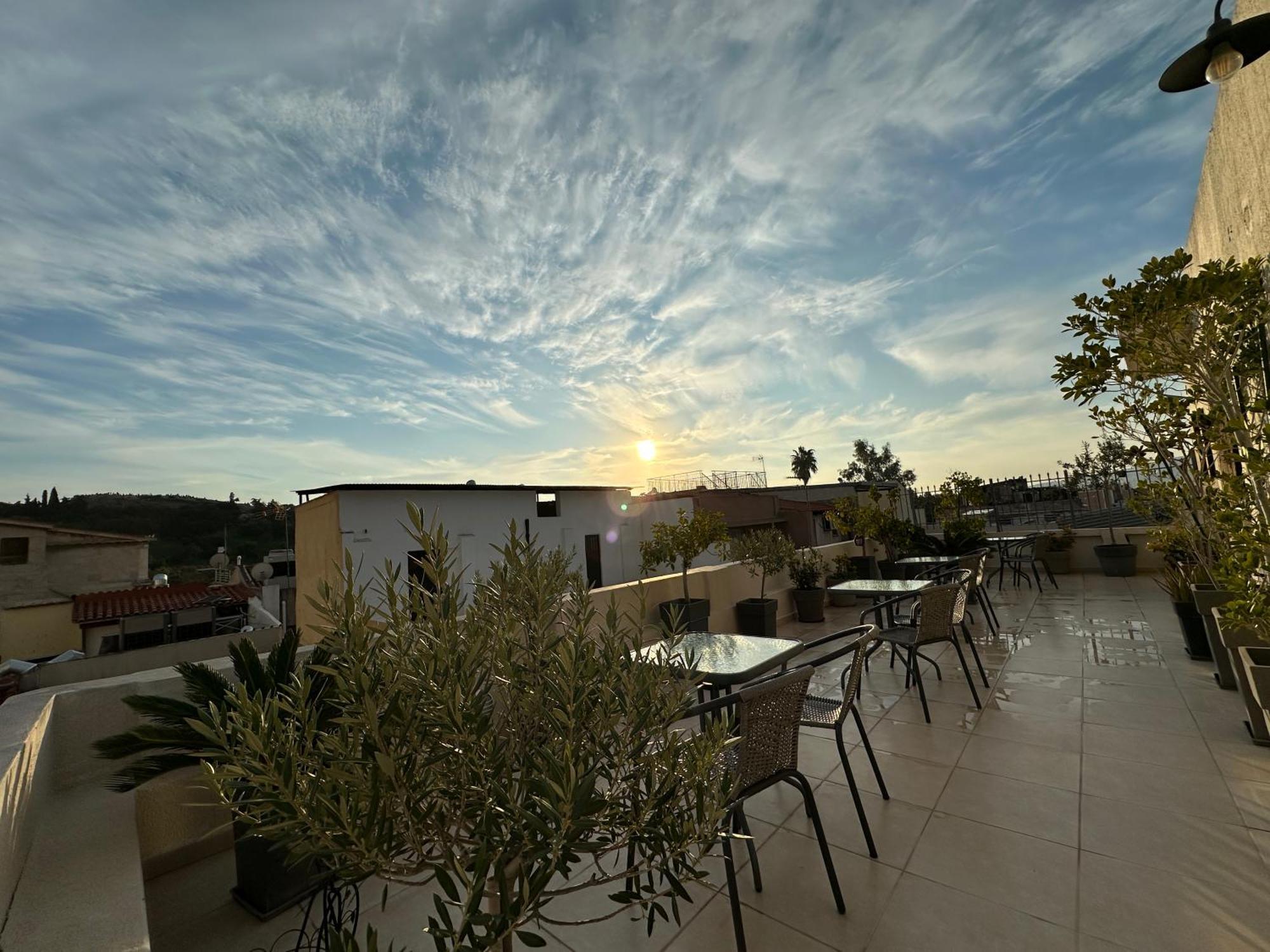 Theasis Athens Bed & Breakfast Екстериор снимка